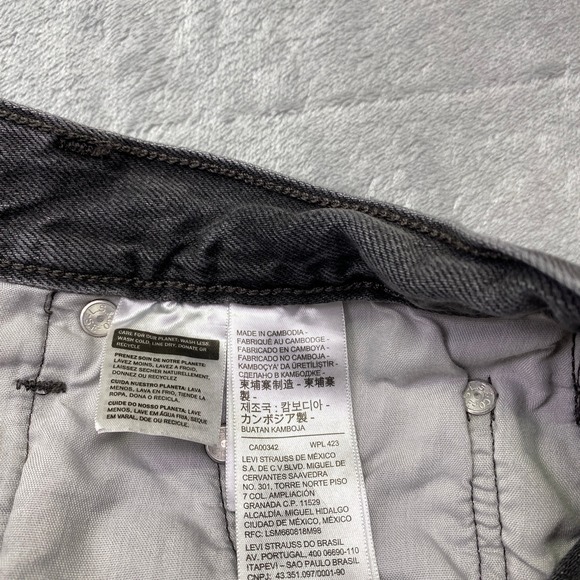 Levi's 501 Grey Wash Button Fly Straight Leg Distressed Hem Jeans Sz 27 Grunge - Picture 10 of 13